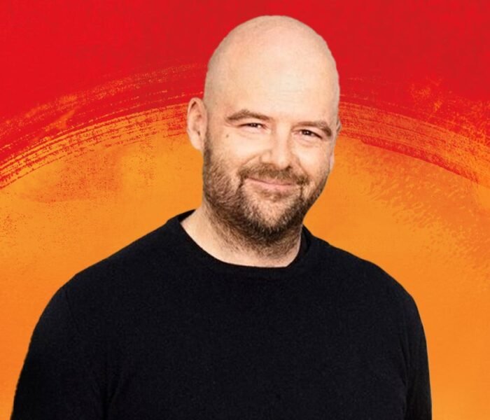 Dan Houser dukung game fisik